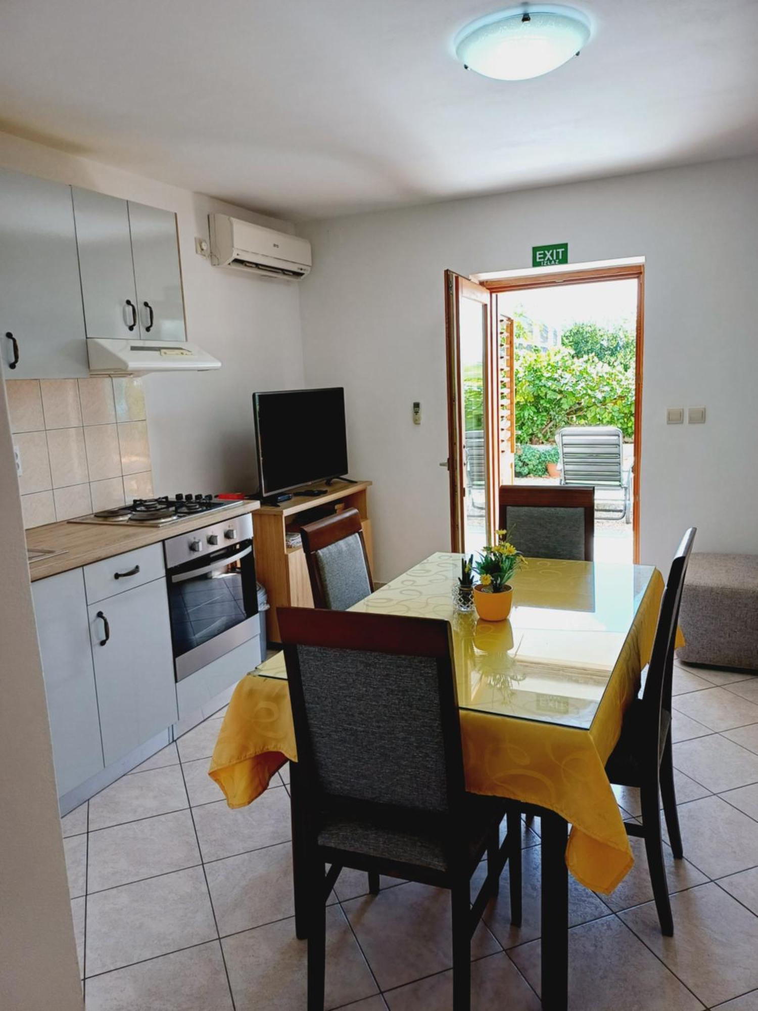 Apartments Jure Miljak بودْسْتغانا المظهر الخارجي الصورة