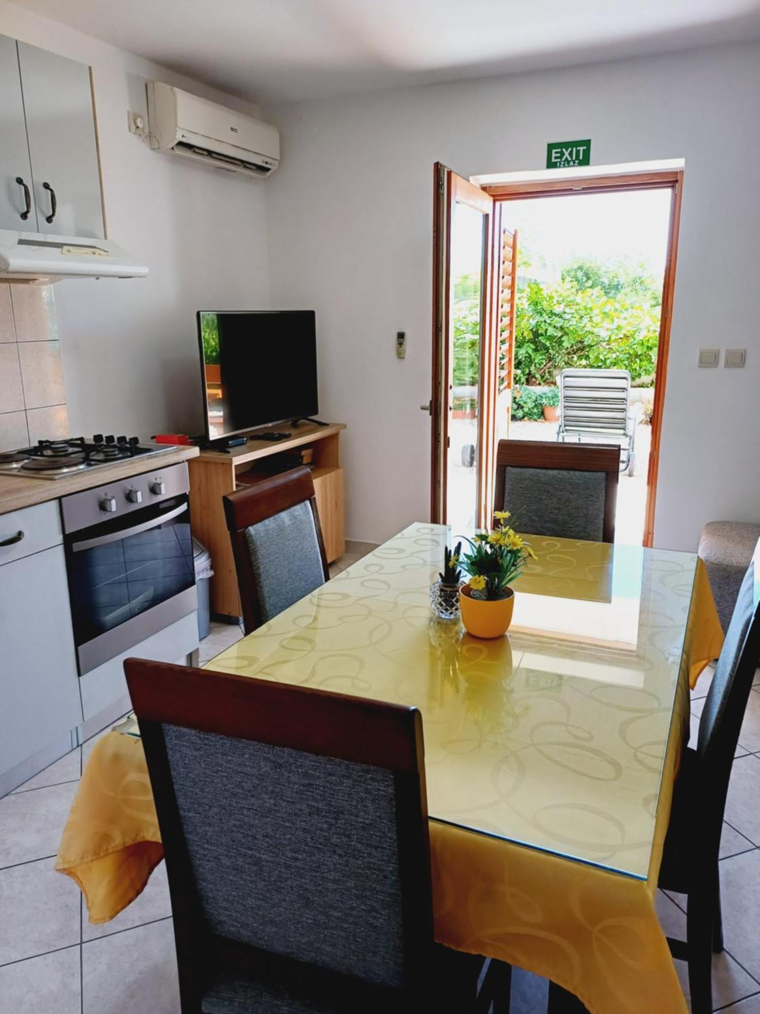 Apartments Jure Miljak بودْسْتغانا المظهر الخارجي الصورة